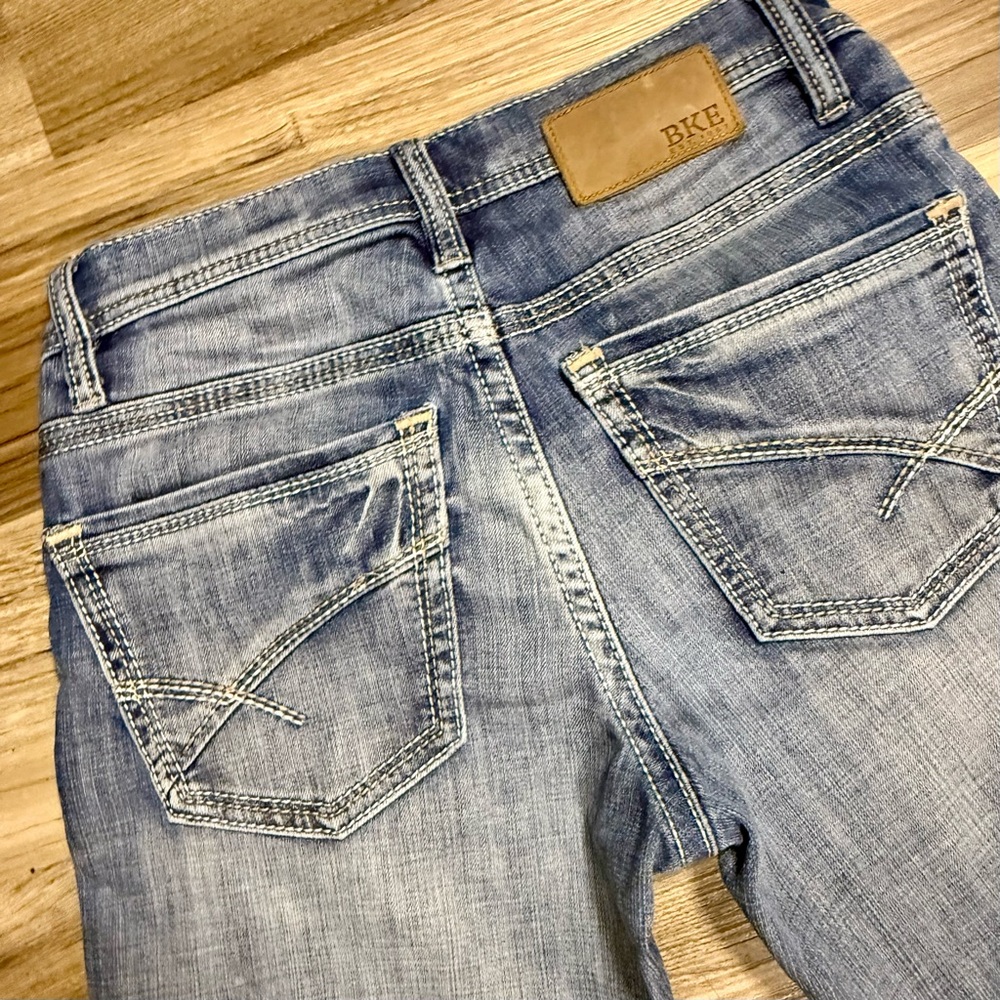 BKE Men's Jake Bootcut Faded Blue Distressed Jeans 30 x 34 - Picture 12 of 14